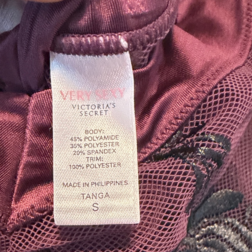 Victoria's Secret Burgundy and Black Lace Panties - Picture 4 of 10